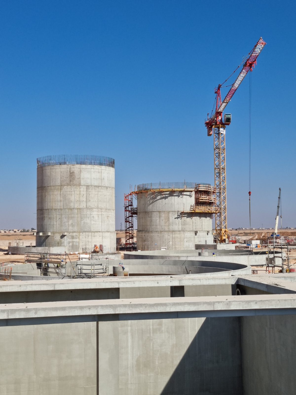 STEP de Fkih Ben Salah : OCP : vue d’ensemble des digesteurs en cours de construction