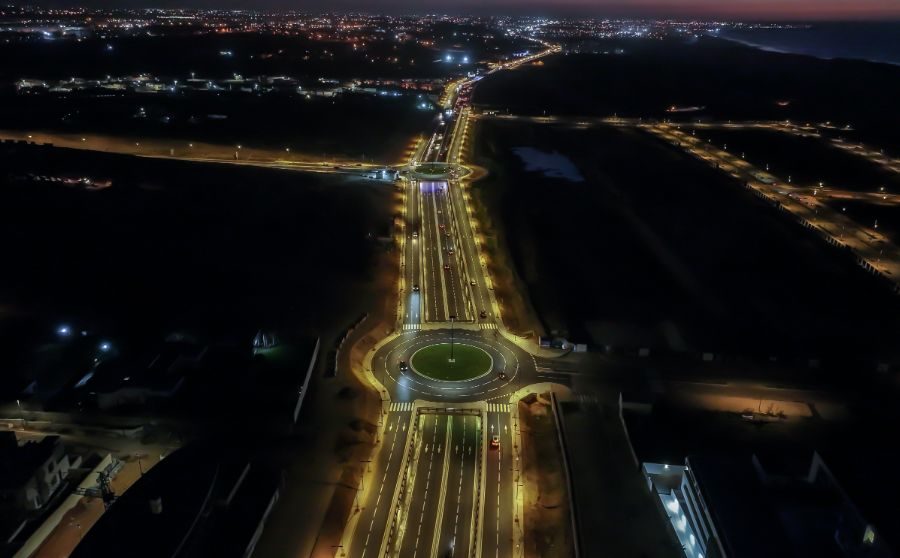 Trémies de Dar Bouazza — giratoire et trémie de nuit, vue aérienne