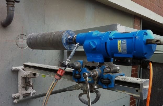 Évaluer la résistance du béton en place : que dit la norme NF EN 13791/CN ?