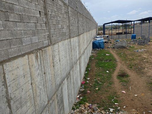 Siège d’entreprise, Casablanca : mur de soutènement instable, déformation active