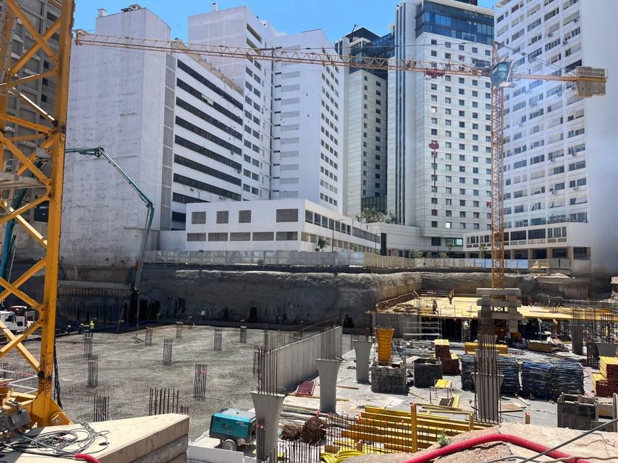 Fouille et radier du parking enterré Triangle des Hôtels, en site urbain dense